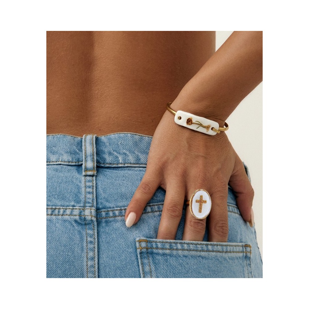 Bracelet jonc doré Immortelle en corne de bélier émaillée blanche