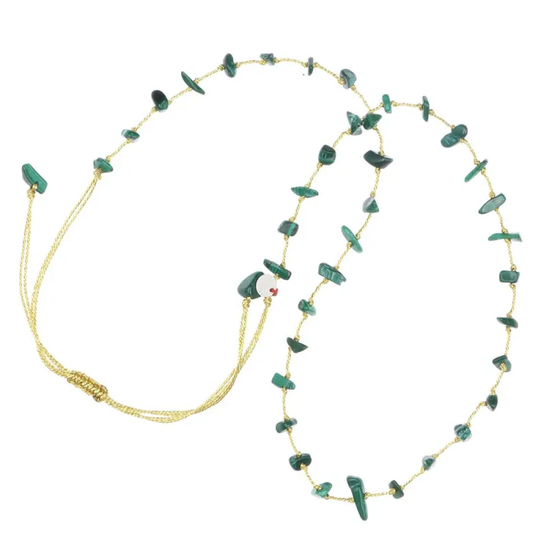 Collier en pierres naturelles Malachite.  Peut se porter en ras de cou ou sautoir selon votre envie  en bracelet 3 tours poignet
