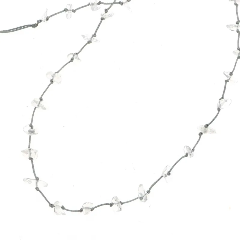 Collier cristal de roche fil gris